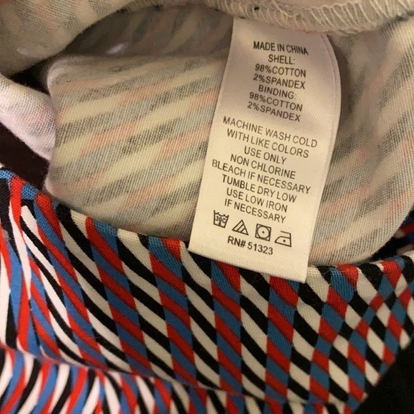 1 State | Red & blue geometric pencil skirt | Small - Picture 5 of 12